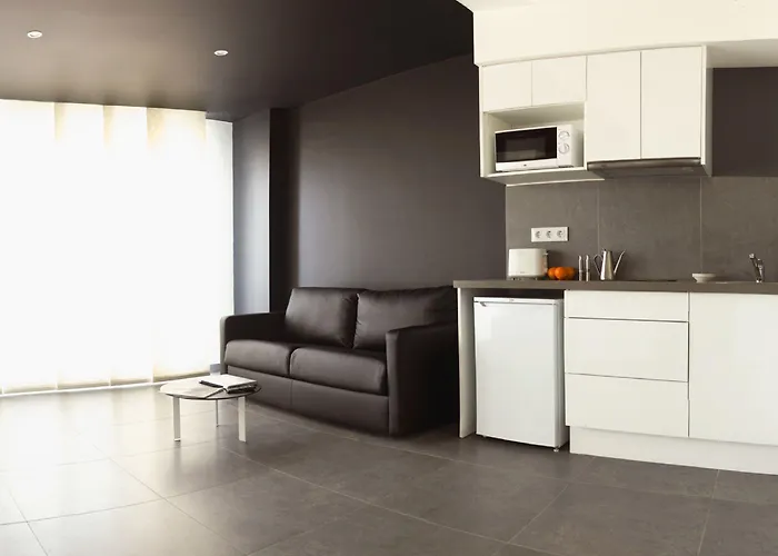 巴伦西亚索霍公寓式酒店 4*