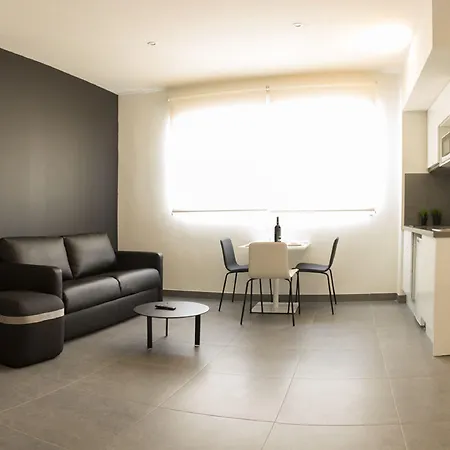 Soho شقة فندقية 4*